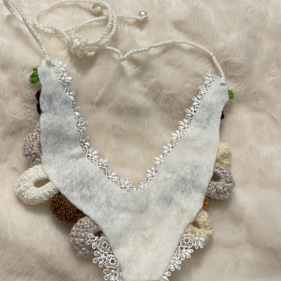 No brand . Made by hand . Color white cream and brown - Picture 5 of 5